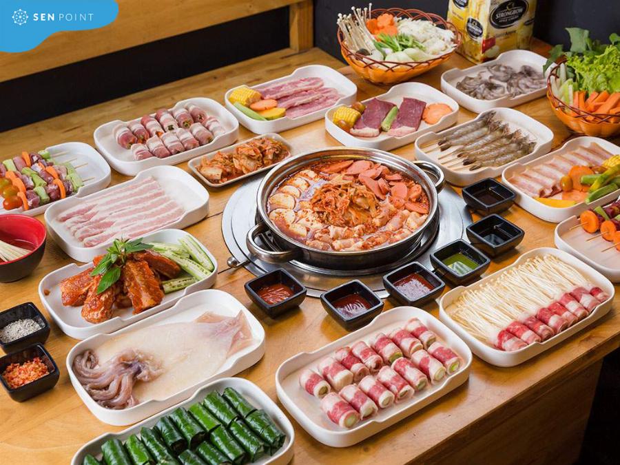 Buffet hải sản tươi rói tại Aka House Quận 7, với tôm, mực, ghẹ đa dạng