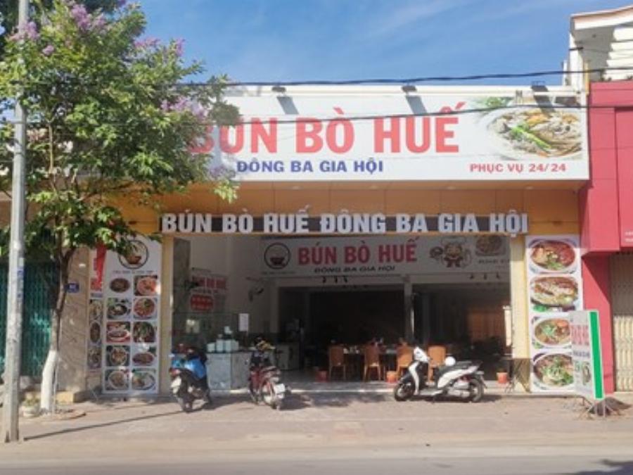 Bún bò Đông Ba Gia Hội quận 7 với nước dùng đậm đà, thơm ngon