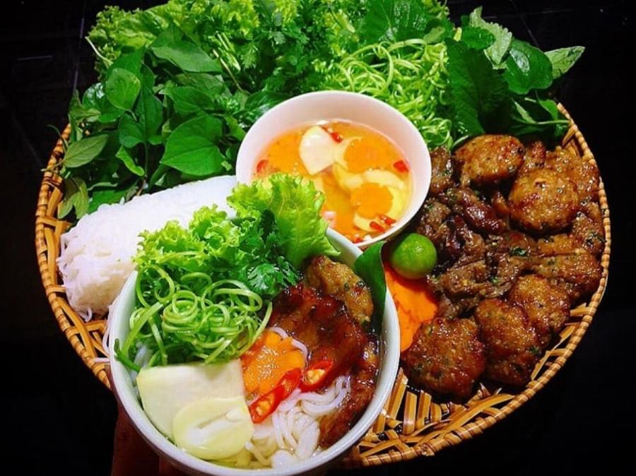 bún chả cao triều phát quận 7 đầy đủ hấp dẫn ngon miệng