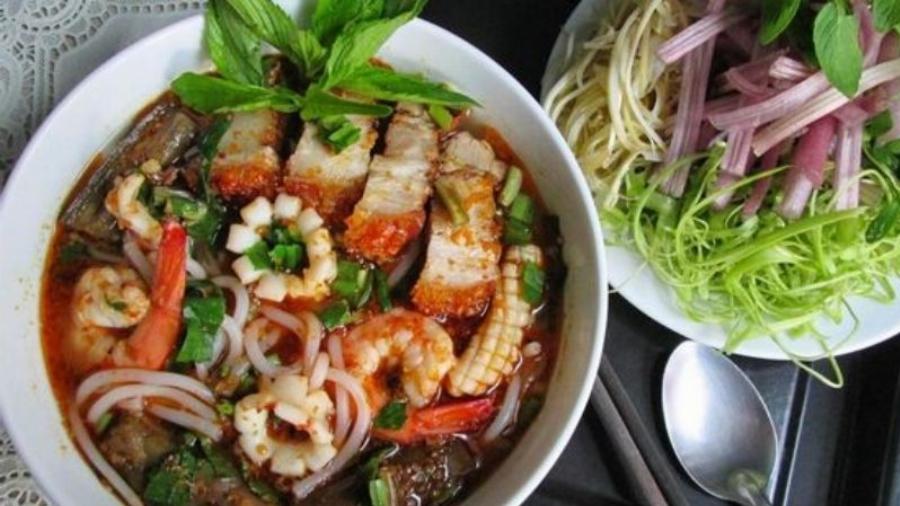 bún mắm quận 7 đặc biệt