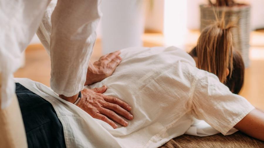 Massage Trị Liệu Quận 8: Giải Pháp Vàng Cho Sức Khỏe &amp; Tinh Thần