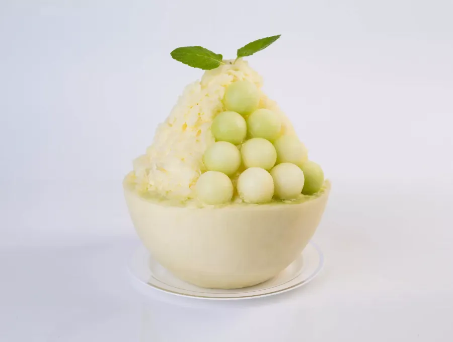 Bí quyết chọn bingsu ngon với hình ảnh minh họa các loại topping và cách trang trí bingsu