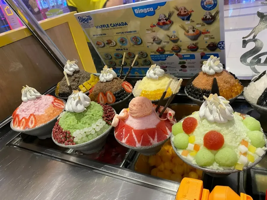 Thưởng thức bingsu đồng xoài tại The Crescent Mall