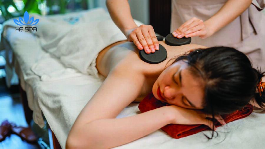 Các loại hình massage phổ biến tại khu vực đường Huỳnh Tấn Phát Nhà Bè như massage body, massage chân