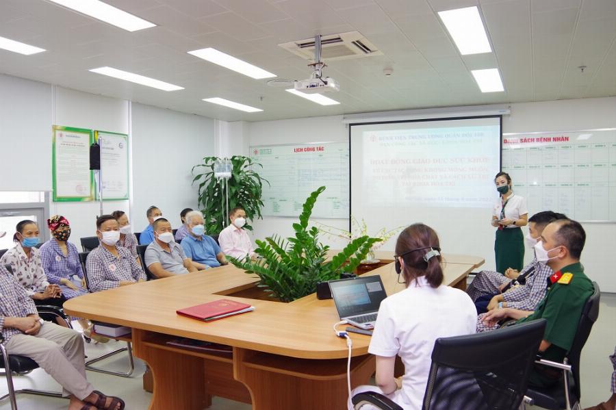 Tẩm Quất Nhân Viên Nam Tại Nhà Hà Nội: Đánh Giá &amp; Lựa Chọn Chuyên Sâu