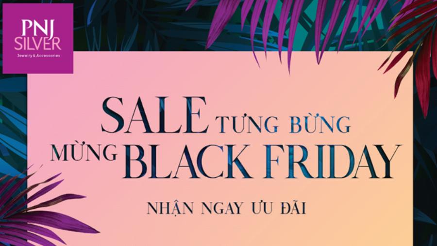 Nhân viên PNJ đang tư vấn nhiệt tình cho khách hàng lựa chọn nhẫn tại cửa hàng PNJ Sense City Bến Tre