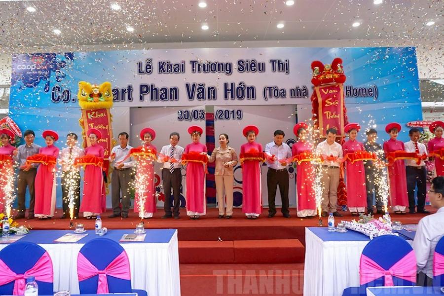 Co.opmart Hiệp Thành Quận 12 tham gia các hoạt động cộng đồng