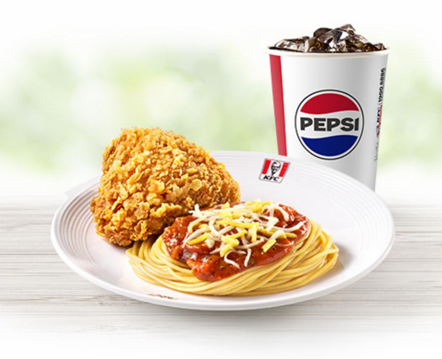 KFC Gigamall burger cơm gà salad tươi ngon