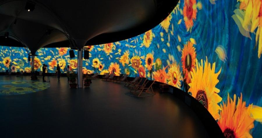Không gian 360 độ sống động tại triển lãm Van Gogh Gigamall