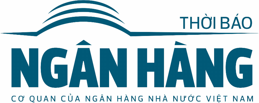 Không gian sang trọng và hiện đại bên trong cửa hàng PNJ Vincom Ninh Thuận với các tủ trưng bày trang sức lấp lánh.