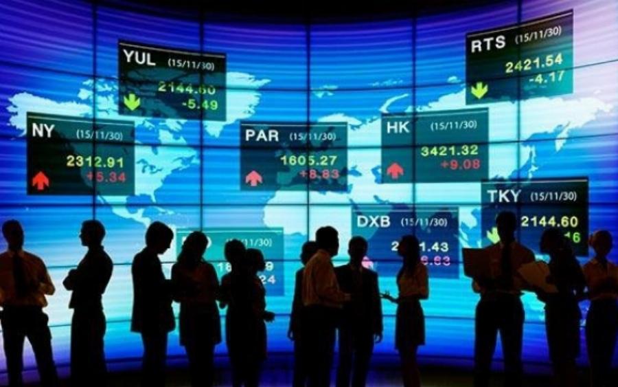 Không gian bên trong Mixue 652 Nguyễn Ảnh Thủ với thiết kế trẻ trung, năng động.