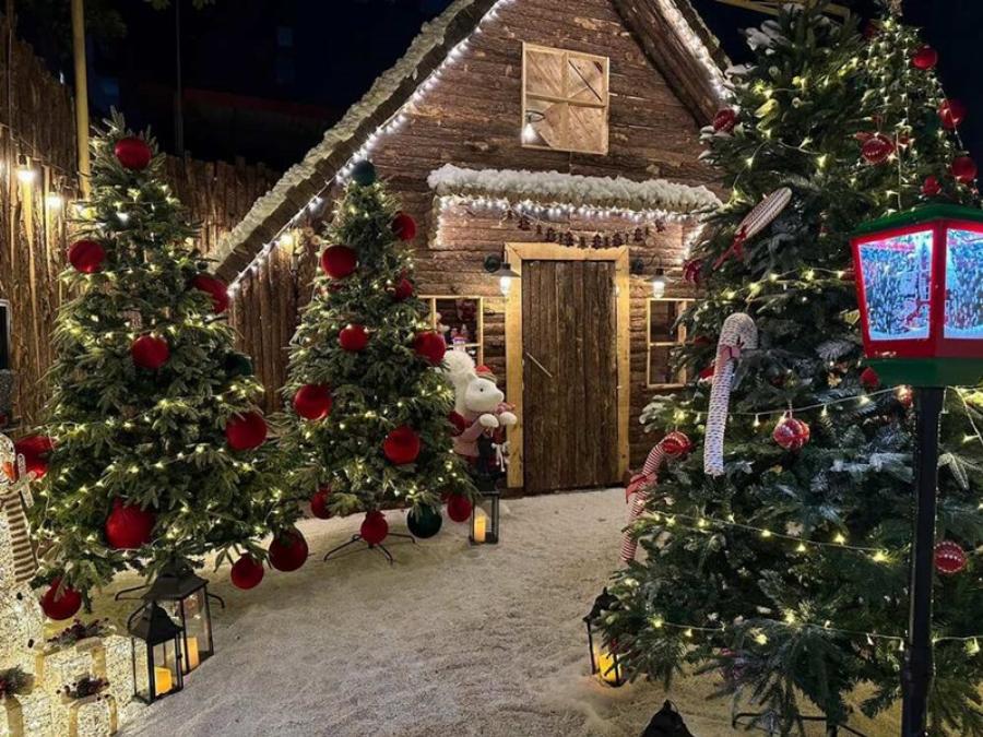 Không gian quán Băng Nguyệt Tuyết Cầu Giấy trang trí đẹp mắt