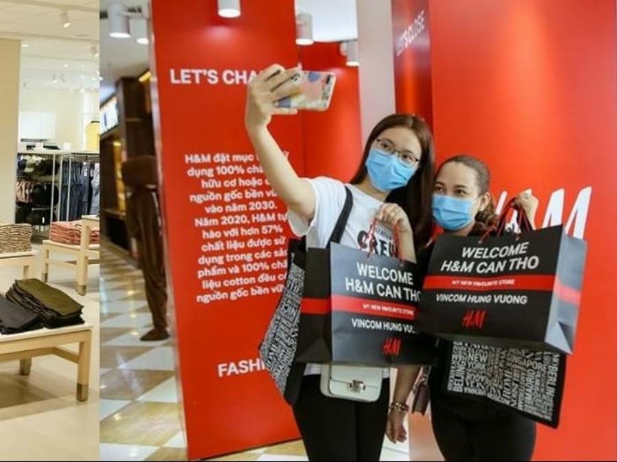 Khu vực trưng bày các mặt hàng đang giảm giá tại cửa hàng H&M Vincom Hạ Long với biển báo sale nổi bật