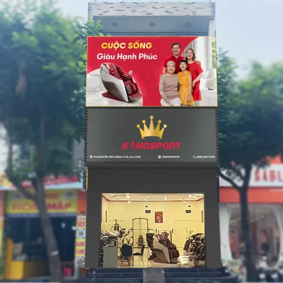 Showroom Kingsport Quận 6 HCM trưng bày đa dạng ghế massage và máy chạy bộ hiện đại