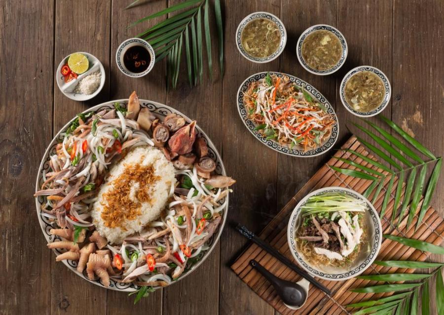 Menu Mixue Ecopark đa dạng với trà sữa, kem và đồ uống hấp dẫn, giá cả phải chăng.