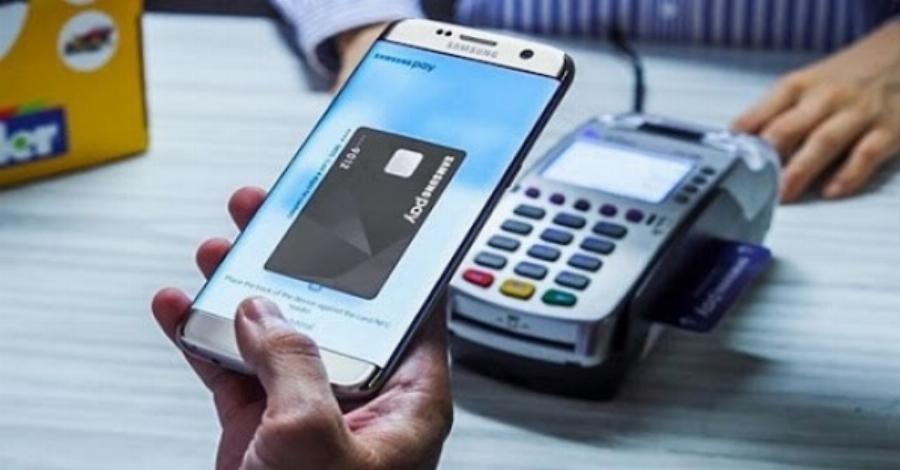 Mặt tiền quán Mixue 546 Lê Văn Việt, bảng hiệu rõ ràng