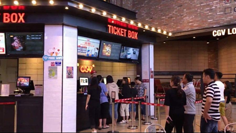 Bên trong rạp chiếu phim hiện đại tại Sense City Cà Mau với ghế ngồi thoải mái