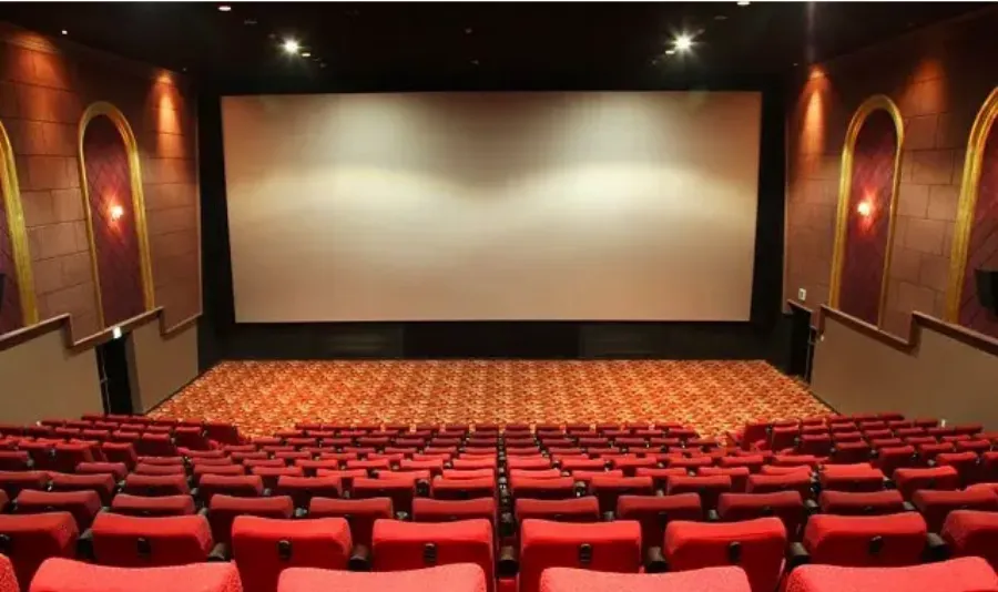 Trống Cơm Crescent Mall: Thiên Đường Ẩm Thực Đa Dạng