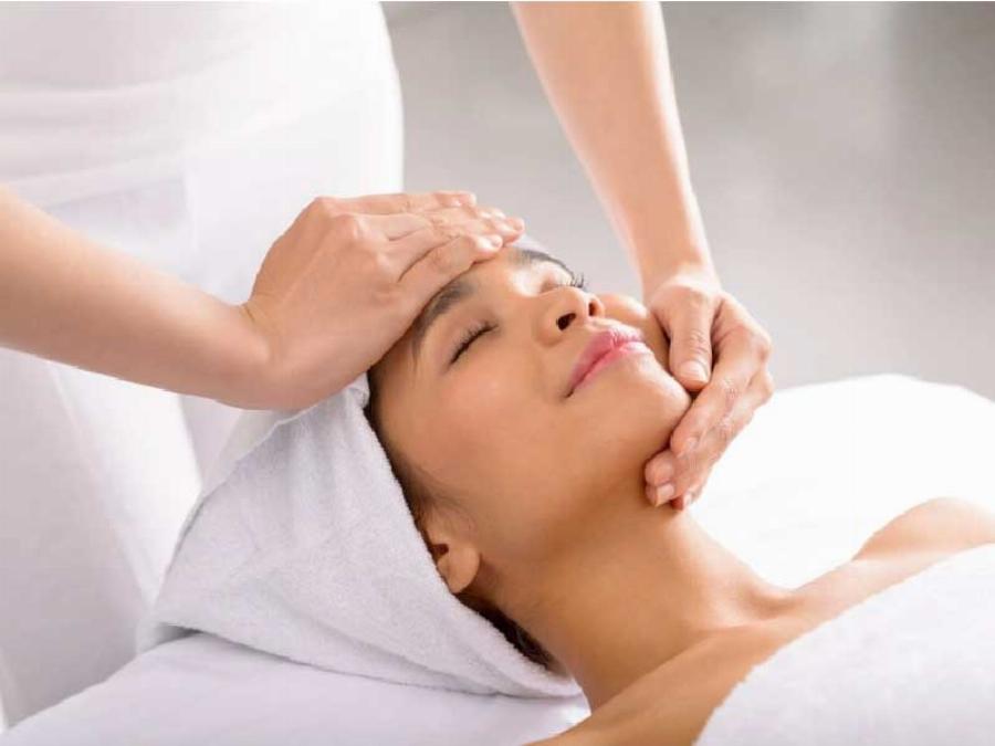 Shinrin Spa Quận 3 kỹ thuật viên chuyên nghiệp và tận tâm phục vụ khách hàng.