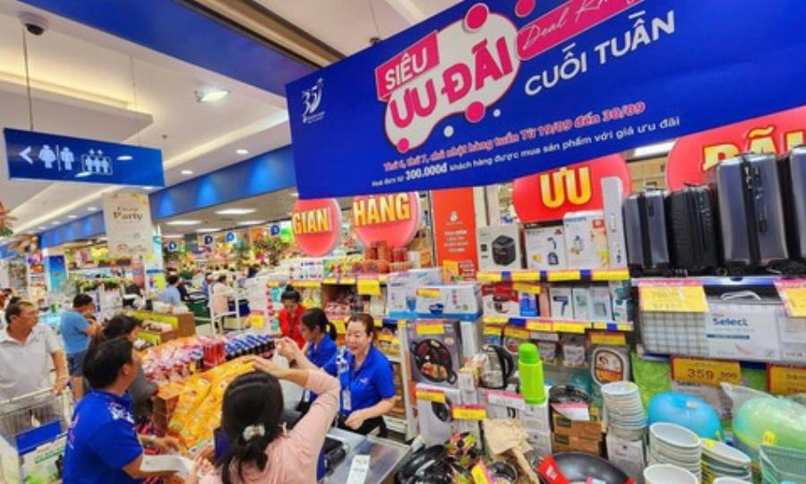 Thẻ thành viên Co.opmart mang đến ưu đãi độc quyền cho khách hàng.