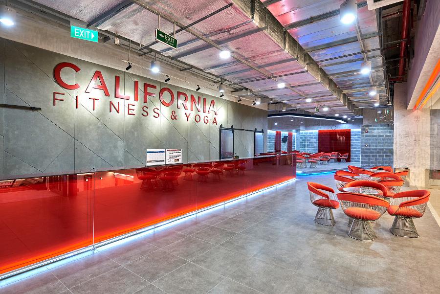 Theo dõi sát sao và điều chỉnh chương trình tập luyện tại California Fitness & Yoga Gigamall