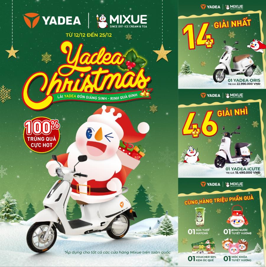 Khách hàng vui vẻ thưởng thức trà sữa Mixue với voucher giảm giá