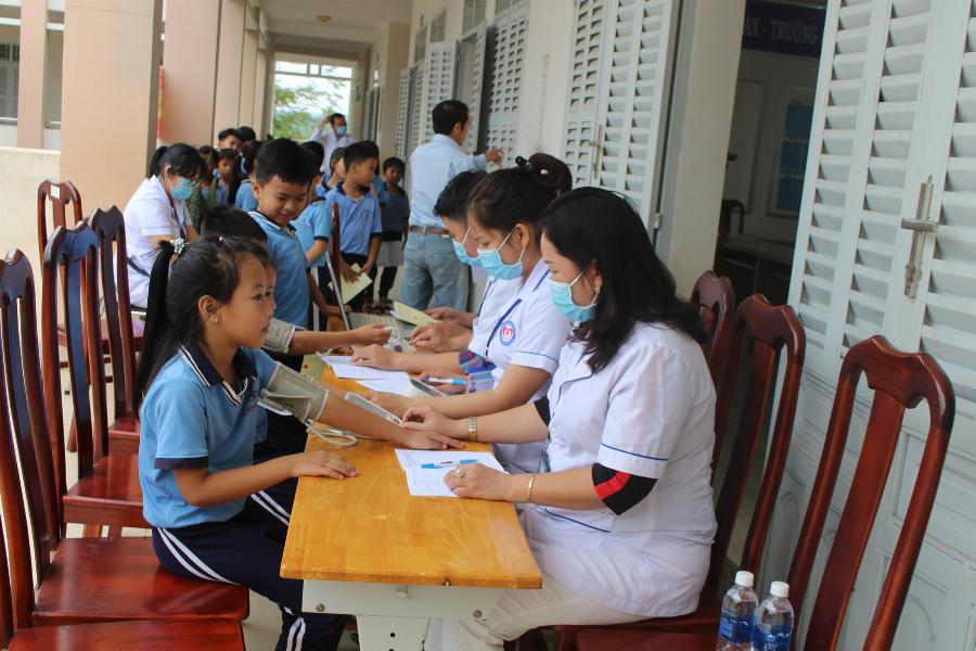 Massage Cổ Vai Gáy Quận 12: Bí Quyết Chọn Nơi Uy Tín, Hiệu Quả