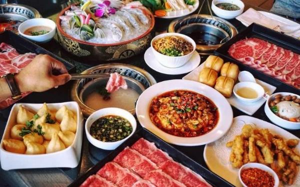 Lotte Mart Quận 7 Có Gì Ăn? Khám Phá Thiên Đường Ẩm Thực Đa Dạng